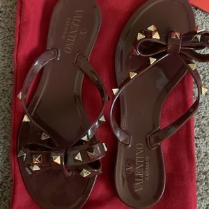 Valentino Garavani Rockstud Jelly Thong Sandals